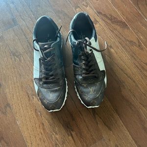 Louis Vuitton 100% authentic